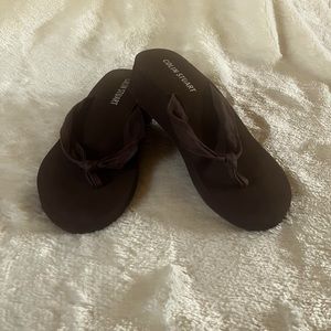 NWOT flippys Sz 7